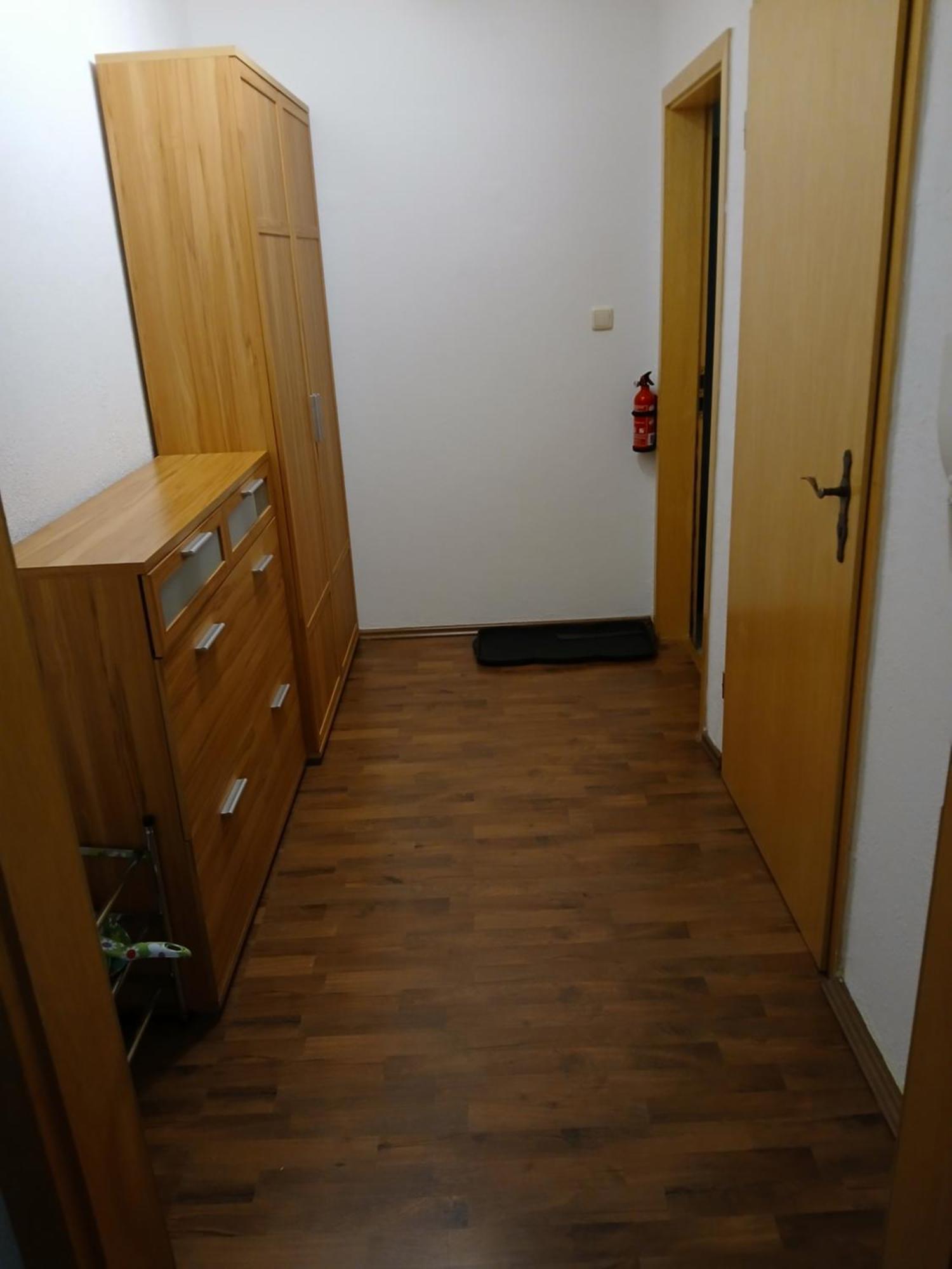 Kleine Wohnung Fuer Monteure Und Dienstreisen Цвікау Екстер'єр фото